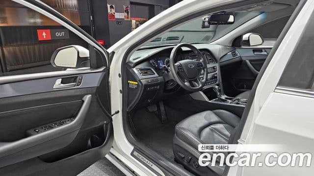 Hyundai LF Sonata гибрид Premium, 2015 11