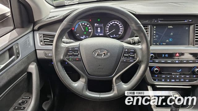 Hyundai LF Sonata гибрид Premium, 2015 13