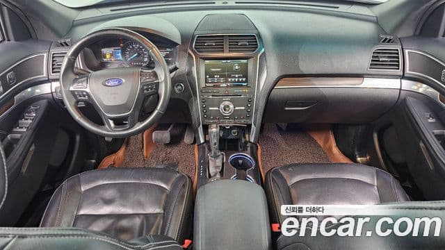 Ford Explorer 5세대, 2016 7