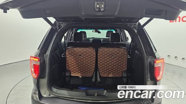 Ford Explorer 5세대, 2016 20