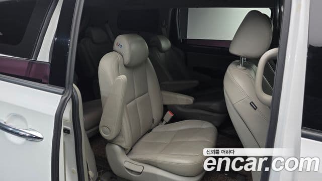 Kia All New Carnival Noblesse, 2018 12