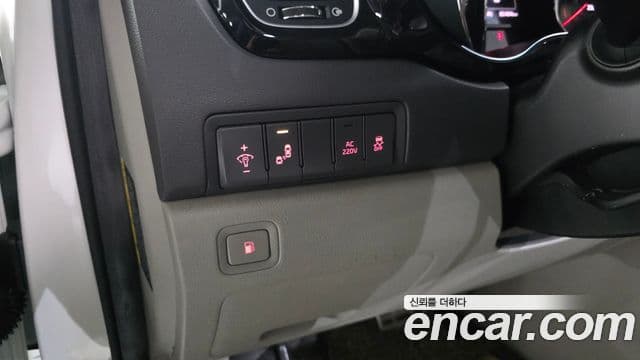 Kia All New Carnival Noblesse, 2018 17