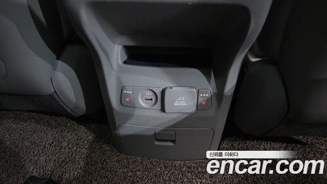 Kia All New Carnival Noblesse, 2018 18