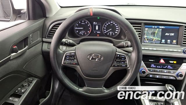 Hyundai Avante AD Modern, 2018 13