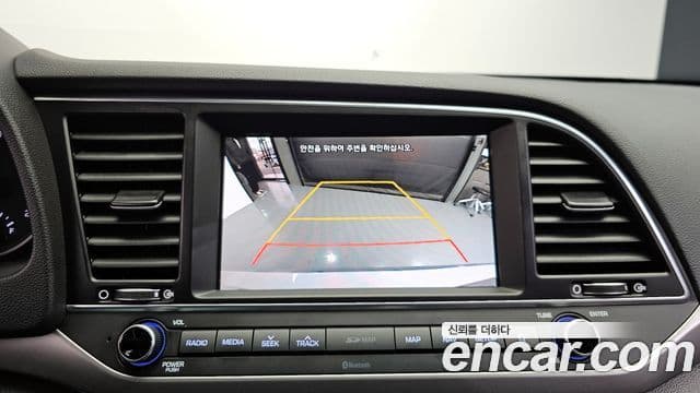 Hyundai Avante AD Modern, 2018 16