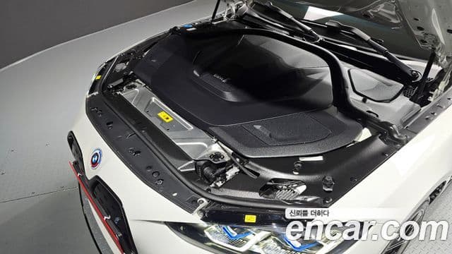 BMW i4 eDrive40 M Sport Pro, 2023 6