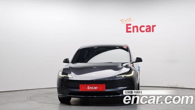 Tesla модель 3, 2024 3