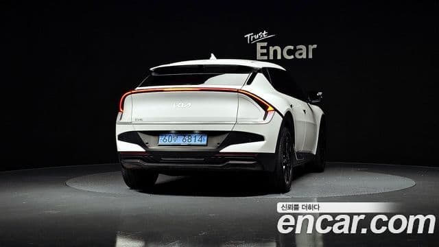 Kia The / новый New EV6 Air, 2025 4
