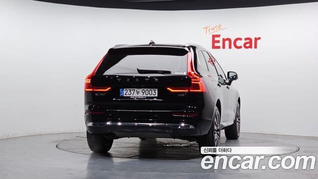 Volvo XC60 2세대 B5 Inscription, 2022 4
