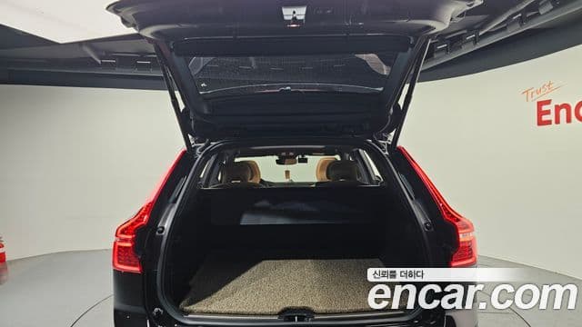 Volvo XC60 2세대 B5 Inscription, 2022 20