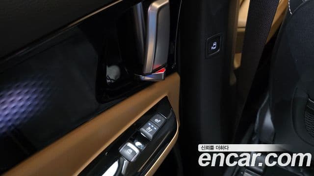 Kia Carnival 4세대 9인승 High Limousine(компания по спецнадстройкам), 2023 19