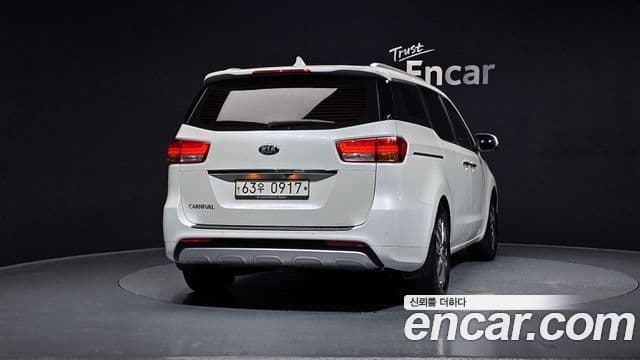 Kia All New Carnival Prestige, 2016 4