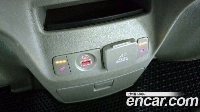 Kia All New Carnival Prestige, 2016 17