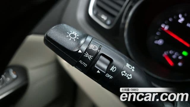 Kia All New Carnival Prestige, 2016 19