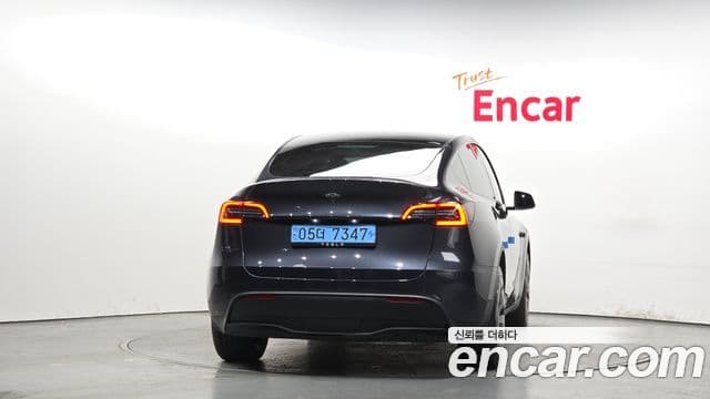 Tesla модель Y, 2024 4