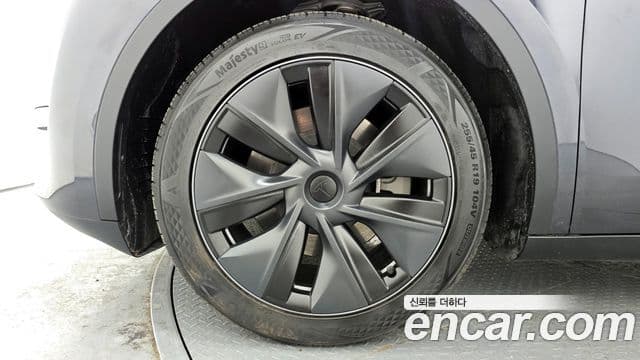 Tesla модель Y, 2024 все фото