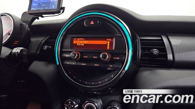 Mini Cooper 3세대, 2017 14