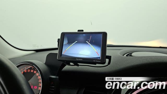 Mini Cooper 3세대, 2017 16