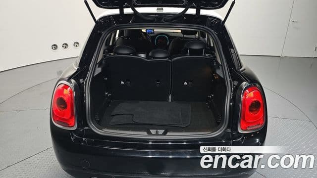 Mini Cooper 3세대, 2017 20