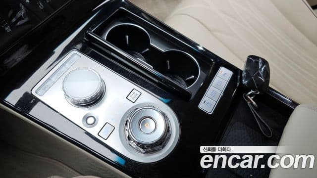 Genesis G80 (RG3) бензин 2.5 турбо 2WD, 2025 9