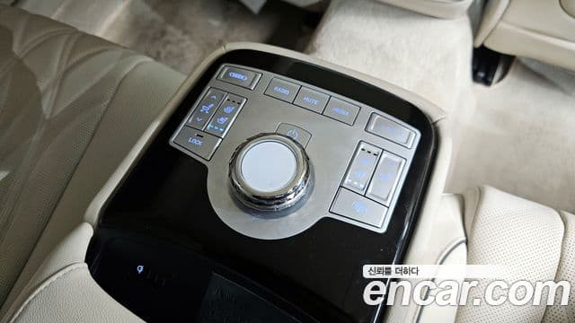 Genesis G80 (RG3) бензин 2.5 турбо 2WD, 2025 19