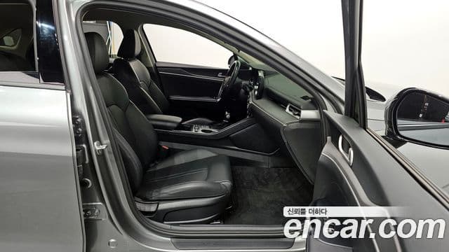 Kia K5 3세대 Standard, 2023 11