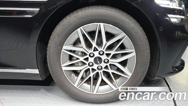 Genesis G80 (RG3) бензин 2.5 турбо 2WD, 2025 все фото