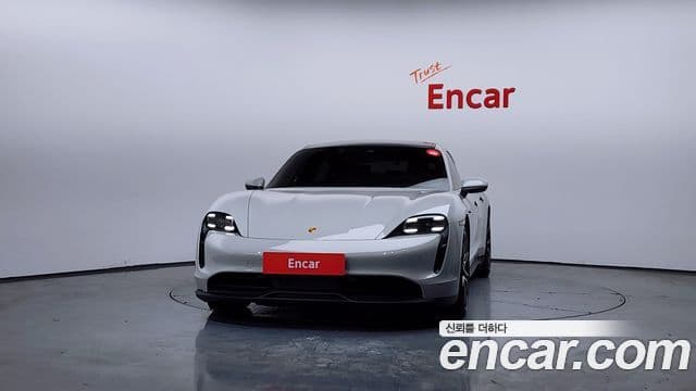 Porsche 타이칸 4S, 2024 3