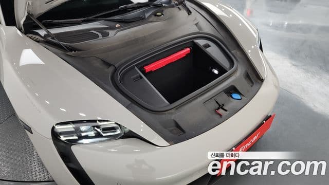 Porsche 타이칸 4S, 2024 6