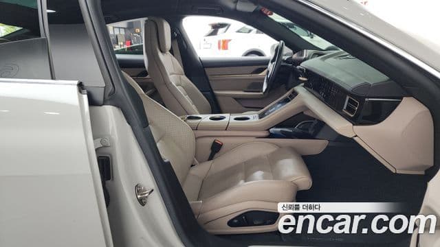 Porsche 타이칸 4S, 2024 11