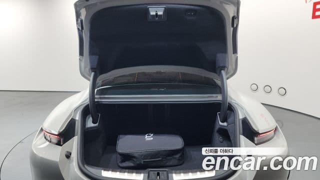 Porsche 타이칸 4S, 2024 20