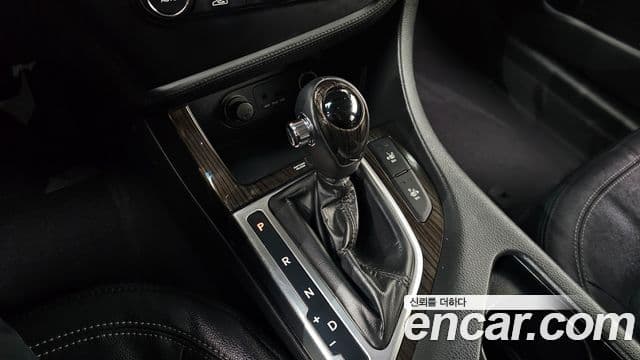 Kia K5 2.0 Deluxe, 2011 9