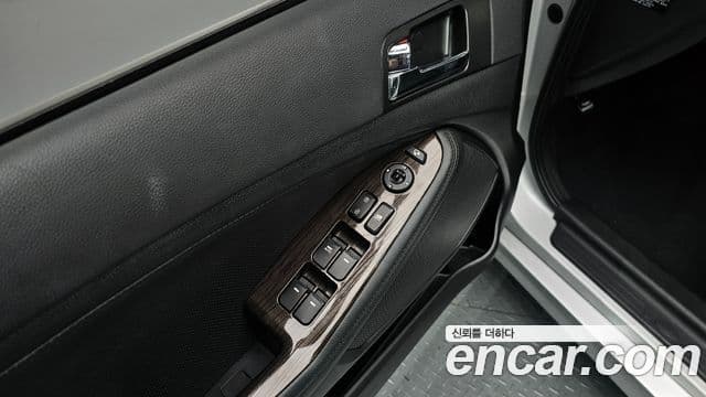 Kia K5 2.0 Deluxe, 2011 18