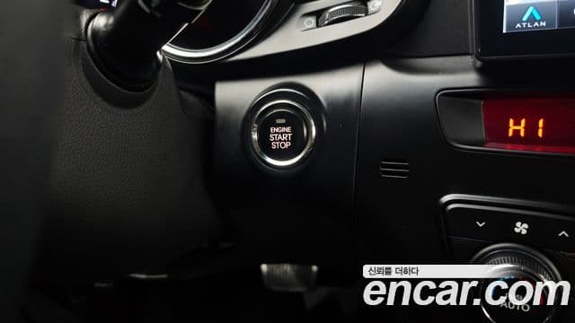 Kia K5 2.0 Deluxe, 2011 20