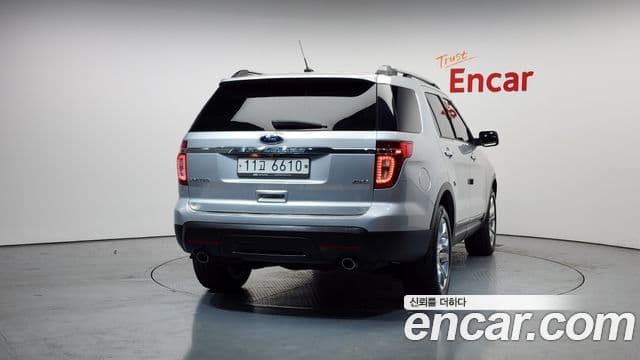 Ford Explorer 5세대, 2015 4