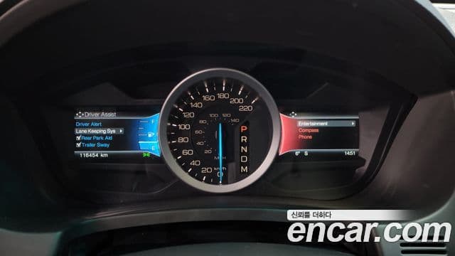 Ford Explorer 5세대, 2015 8