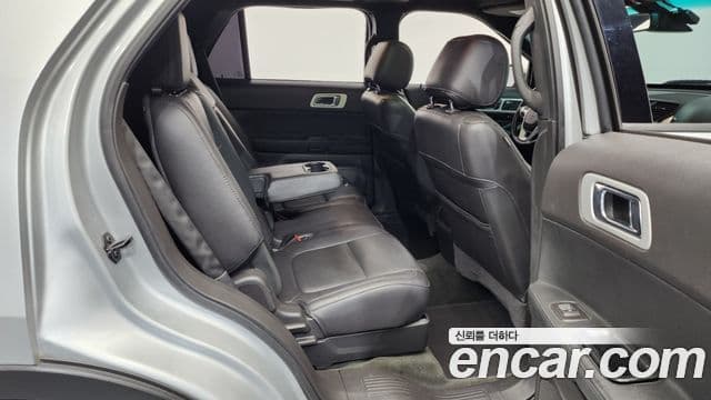 Ford Explorer 5세대, 2015 12