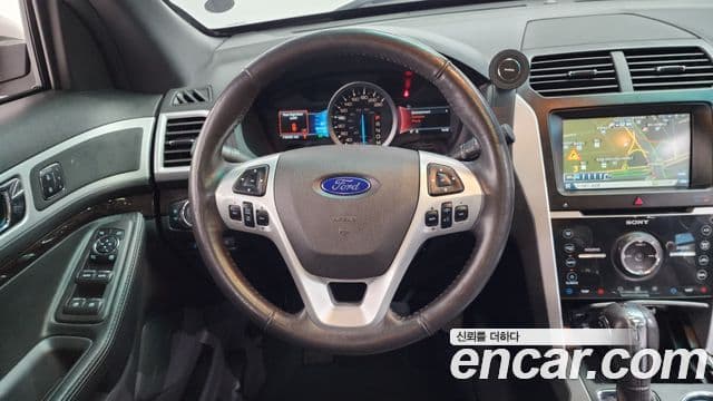 Ford Explorer 5세대, 2015 13