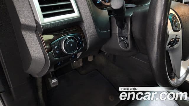 Ford Explorer 5세대, 2015 14