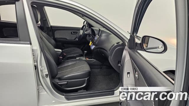 Hyundai Avante HD Luxury чёрный, 2010 10