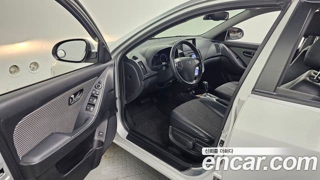 Hyundai Avante HD Luxury чёрный, 2010 11