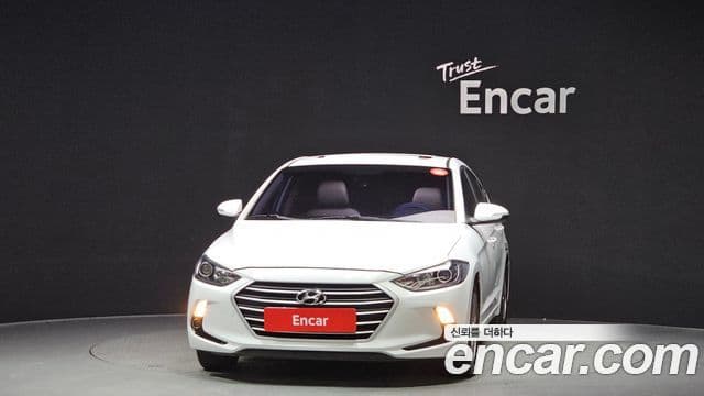 Hyundai Avante AD 1.6 e-VGT Smart, 2017 3