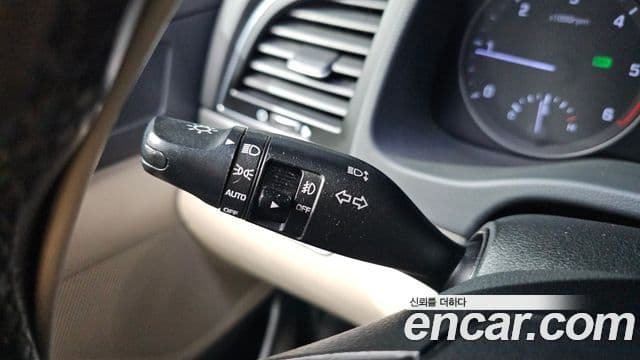 Hyundai Avante AD 1.6 e-VGT Smart, 2017 15