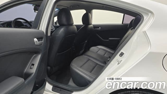 Kia K3 Trendy, 2015 20