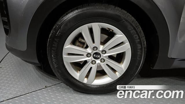 Kia Sportage 4세대 дизель 2.0 2WD Trendy, 2016 все фото
