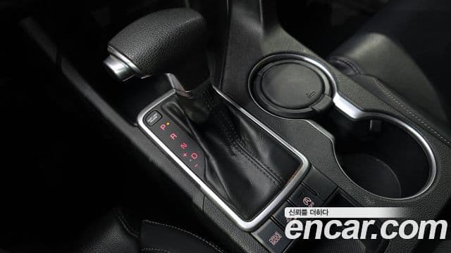 Kia Sportage 4세대 дизель 2.0 2WD Trendy, 2016 9