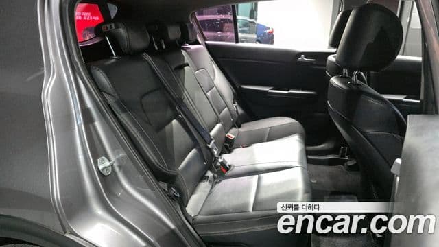Kia Sportage 4세대 дизель 2.0 2WD Trendy, 2016 12