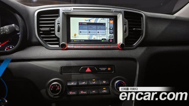 Kia Sportage 4세대 дизель 2.0 2WD Trendy, 2016 15