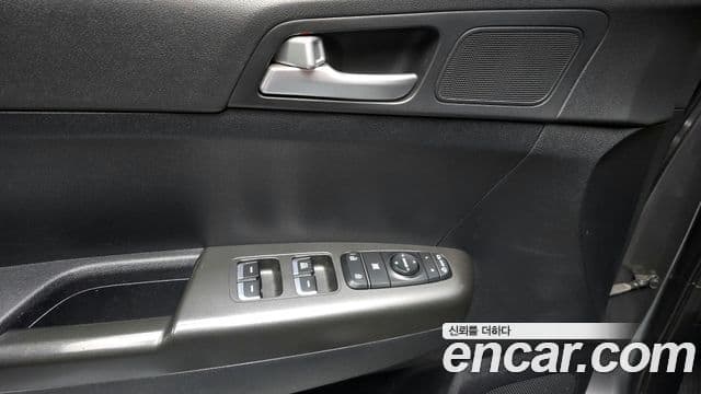 Kia Sportage 4세대 дизель 2.0 2WD Trendy, 2016 17