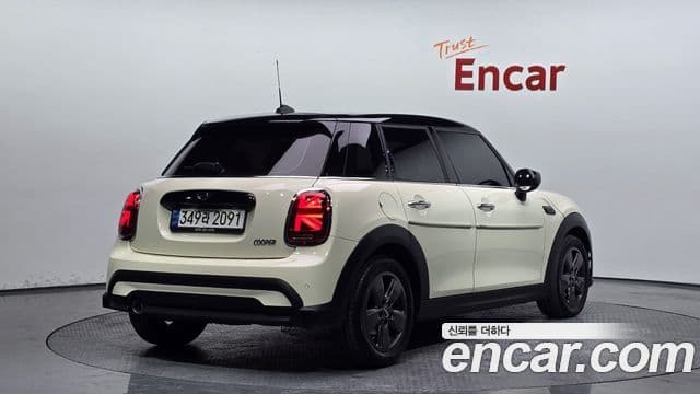 Mini Cooper 3세대, 2023 2